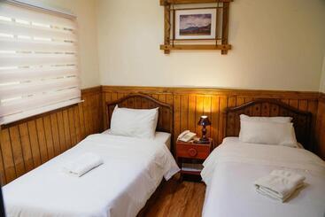 פנסיון Hostal Cordillera