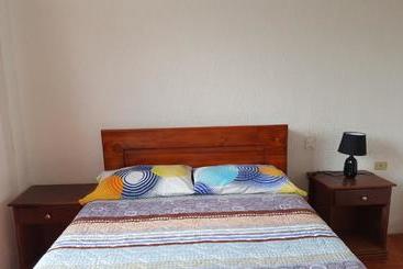 پانسیون Hostal La Joya