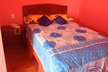 پانسیون Hostal La Joya
