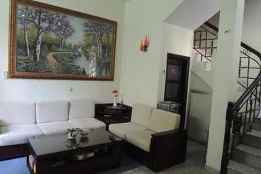 An Hung Lakeview