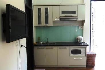 An Hung Lakeview
