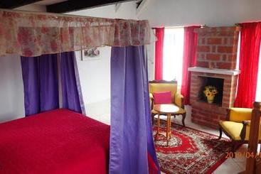 Hosteria Rose Cottage