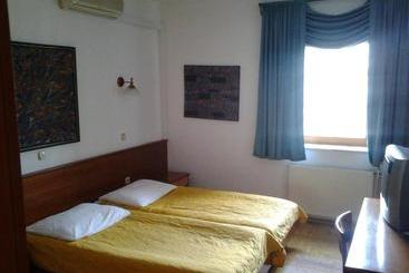پانسیون Guest House Arvaj
