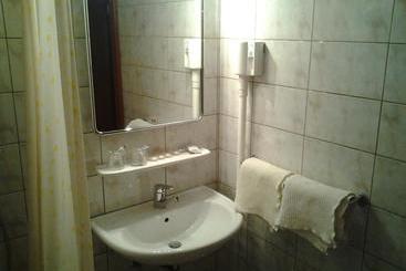 پانسیون Guest House Arvaj