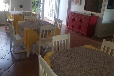 پانسیون Lala Nathi Guest House & Self Catering