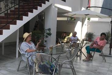 پانسیون Magnolia Guest House