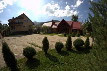 پانسیون Prutets Guest House
