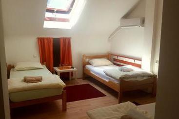 پانسیون Rooms Villa Luigi