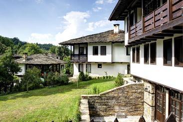 پانسیون Strannopriemnitsa Guest House