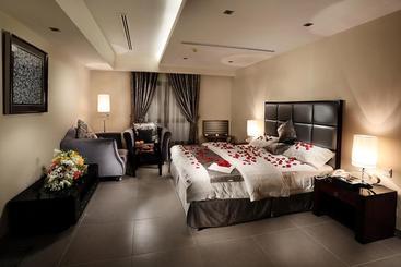 Towlan Hotel Suites