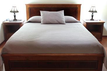 هاستل Hosteria San Carlos Tababela