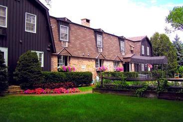 هاستل Old Field House