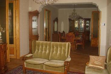 پانسیون Guest House Svetlana