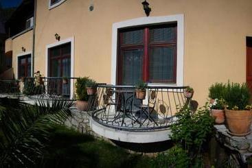 پانسیون Villa Botticelli