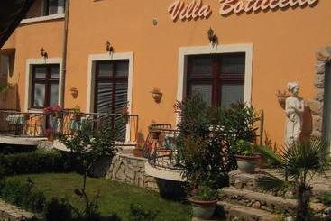 پانسیون Villa Botticelli