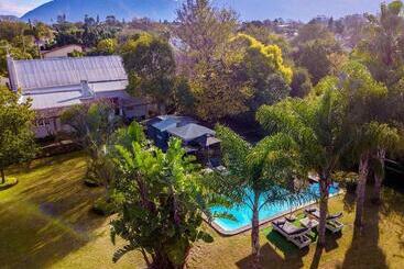 פנסיון Elianthe Guesthouse