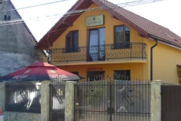 پانسیون Vila Korona