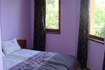 پانسیون Villa Mari Guest Rooms