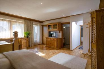 تختخواب و صبحانه Gästehaus Rauch