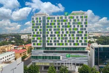فندق Holiday Inn & Suites Saigon Airport, An Ihg