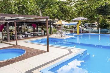 هتل Mundaí Praia Camping E Est Para Mh