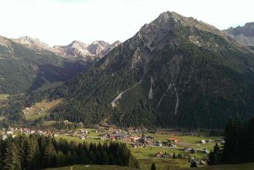 هتل Schusterhof