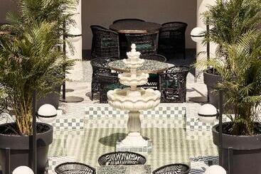 Katikies Garden Santorini The Leading Hotels Of The World