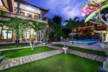 پانسیون Arya Inn Enny Salon And Spa
