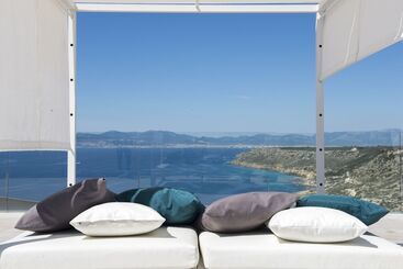 آپارتمانهای توریستها Villa Son Mares