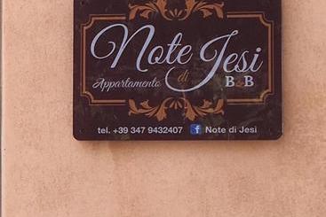 تختخواب و صبحانه Note Di Jesi