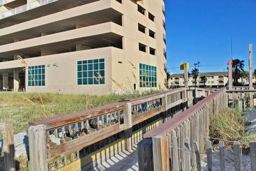 Crystal Shores West By Youngs Suncoast