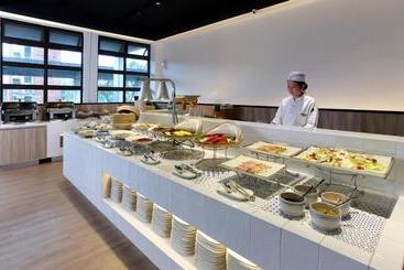 هتل The Place Yilan