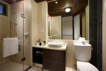 هتل The Place Yilan