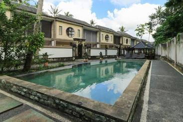 住宿加早餐  Purnama