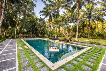 민박 Ubud Batan Nyuh Bed Breakfast & Spa