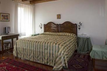 مسافرخانه Agriturismo Da Ninoti