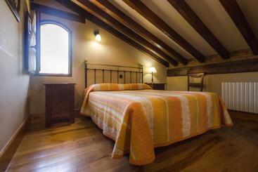 مسافرخانه Posada La Aldea