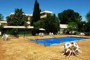 مسافرخانه Residencia Universitaria Cardenal Cisneros