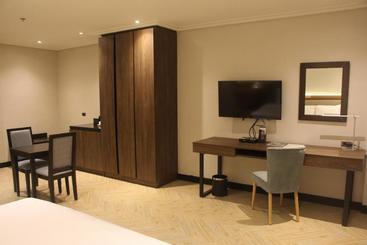 Acacia Hotel Bacolod
