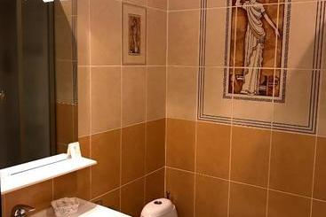 هتل Comfort-place