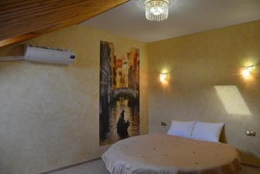هتل Comfort-place