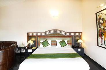 هتل Treebo Trend Royal Inn