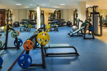 استراحتگاه Dlf City Club 5