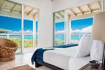 استراحتگاه Sailrock South Caicos   Island Hop Flight Included