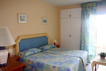 Apartamentos Benal Beach Geinsa