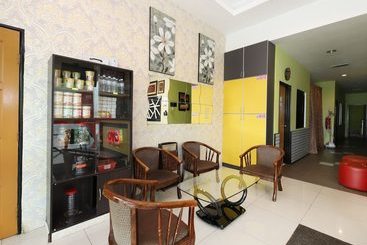 هتل Oyo 603 Sri Padang Inn