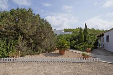 Viviendas Los Olivos  Formentera Break