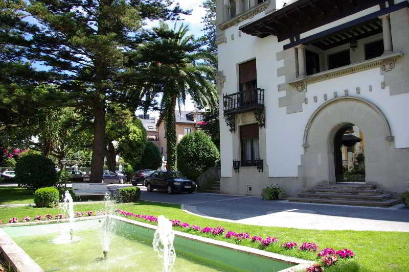 هتل Palacio Arias