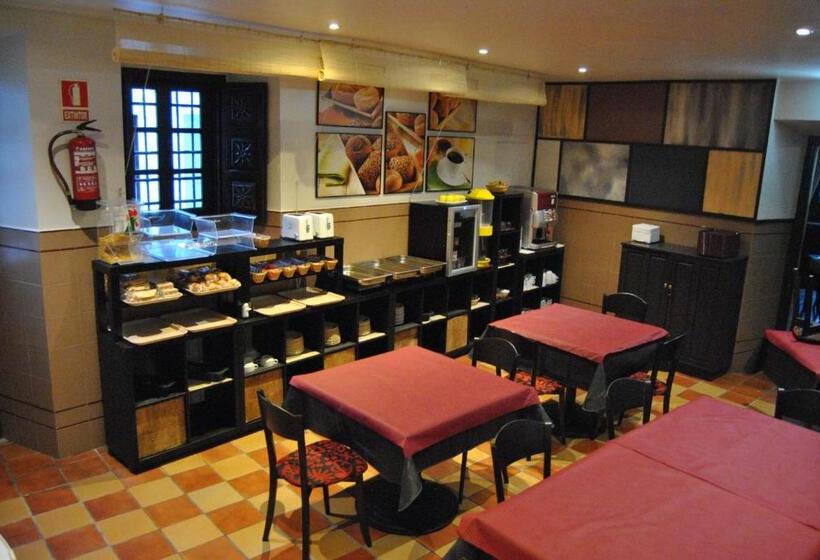 فندق Palacio De Los Vallados