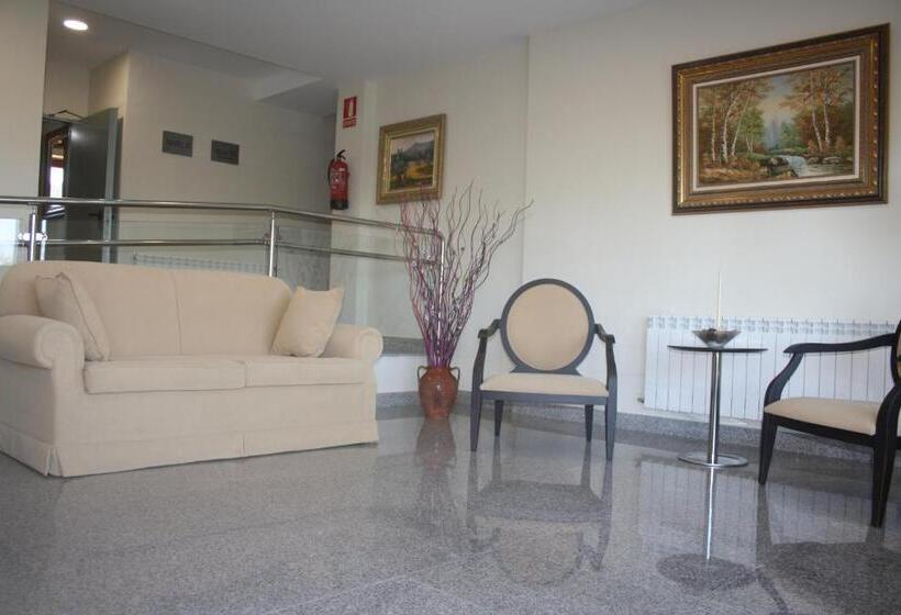 هتل روستایی Lupa